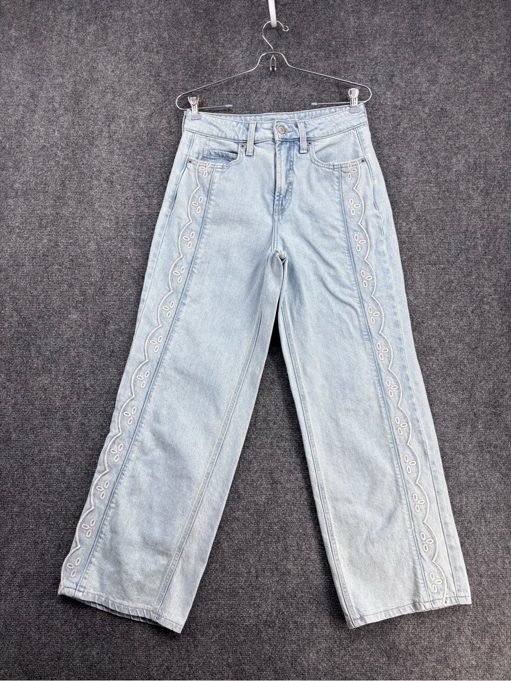 Old Navy Curvy Wide Leg High Rise Embroidered Scalloped Edge Jeans Women’s 4P